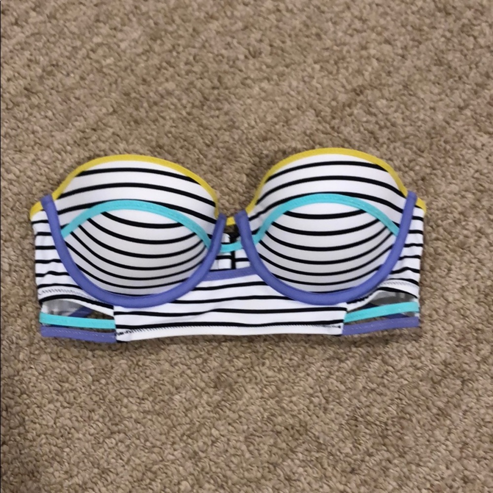 VS swim top